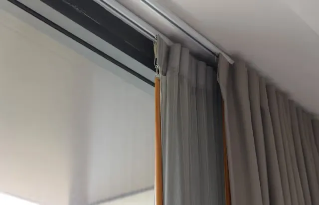 CURTAIN TRACKS